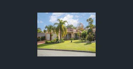 Immaculately presented in perfect location. - Photo 2