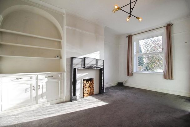 2 bedroom end of terrace house to rent - Photo 1