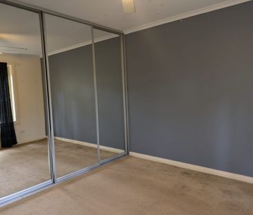 Large and Well Presented Family Home. - Photo 3