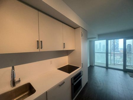 For Lease - 88 Queen Street Unit# 2105, Toronto, Ontario - Photo 5