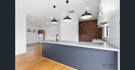 Spacious Modern Family Home in Prime Wellard Location - Photo 4