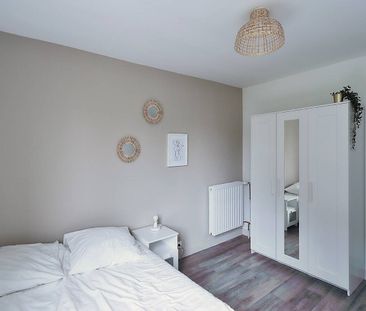 Colocation flambant neuve au pied du tram 3 et C20 - Photo 5