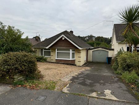 Lancaster Drive, Broadstone, Dorset, BH18 - Photo 5