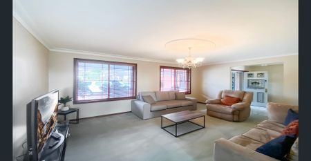 Heritage Beauty, Fully Furnished, Serviced & Full of Country Charm - Photo 3