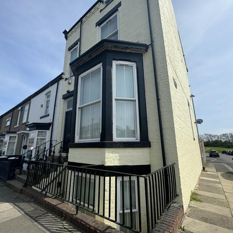 2 bedroom maisonette to rent - Photo 1