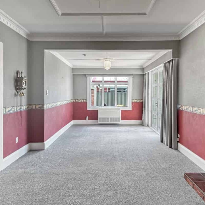 WINDSOR- 4 BEDROOMS - Photo 1