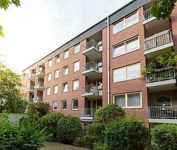 Mit Balkon! Individuelle 2-Zimmer-Wohnung in Bremerhaven-Lehe! - Foto 1