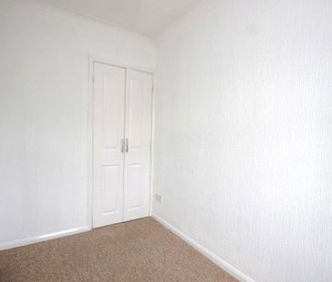 2 bedroom end of terrace house to rent - Photo 1