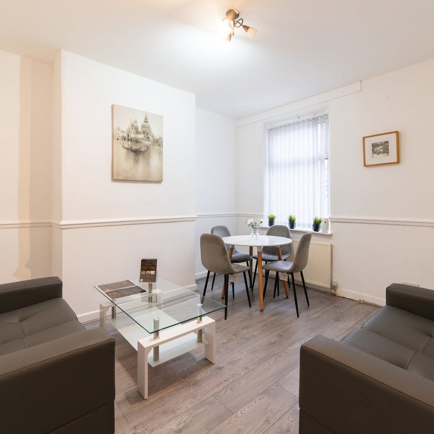 Room in a Shared House, Springbank Road, L4 - Photo 1