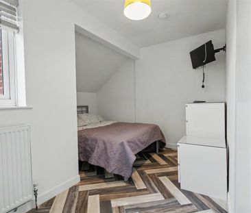 1 Bedroom House / Flat Share to let - Photo 1