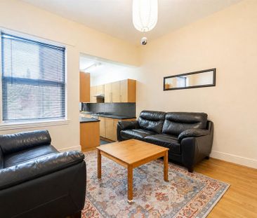 5 bedroom house to rent - Photo 1