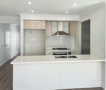 100 Molesworth Crescent, Donnybrook VIC, Belconnen - Photo 3