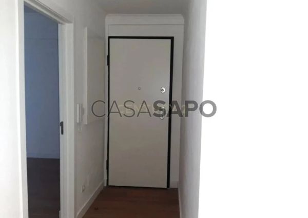 Apartamento T2 para alugar em Loures