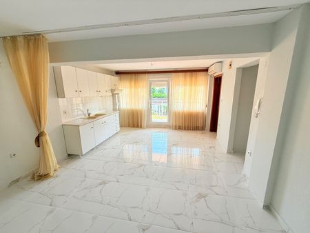 Studio/Γκαρσονιέρα για ενοικίαση Καπνικός Σταθμός (Κατερίνη) - Photo 5