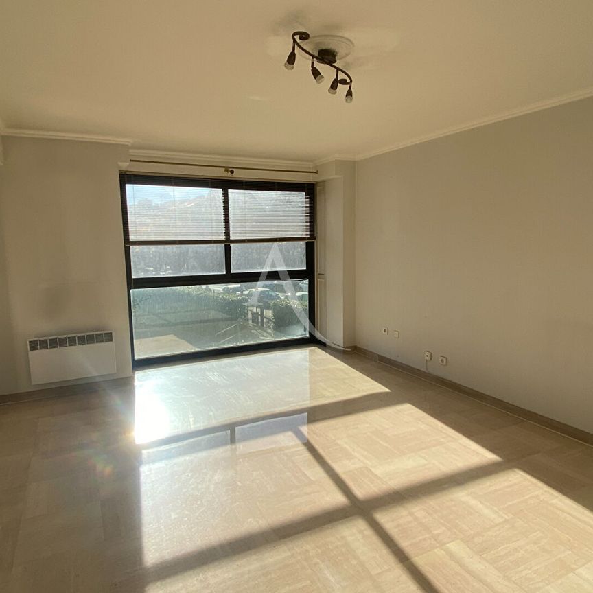 Location Appartement 3 pièces 76m² NICE 06000 - Photo 1