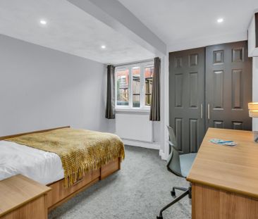 8 HESSLE WALK Leeds - LS6 1EJ - Photo 6
