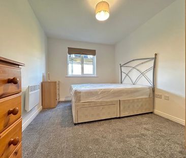 2 bedroom flat to rent - Photo 6