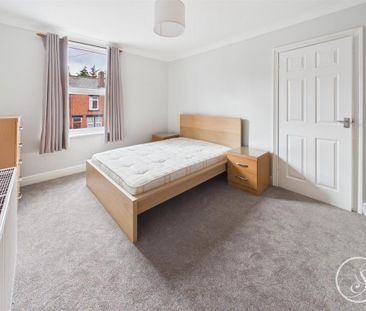 2 bedroom terraced house to rent - Photo 6
