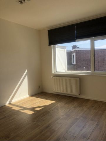 Te huur: Appartement Lorentzplein in Den Haag - Foto 2