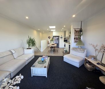 Constellation Aligns - Papamoa - Photo 2