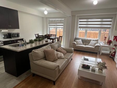 For Lease - 31 Tamworth Terrace, Barrie, Ontario - Photo 4