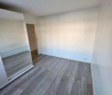 2 bedroom maisonette to rent - Photo 4