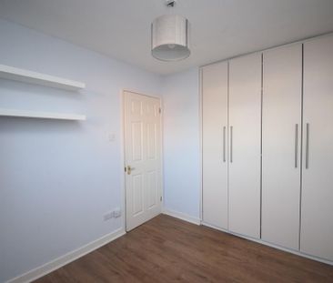 3 bedroom end of terrace house to rent - Photo 1