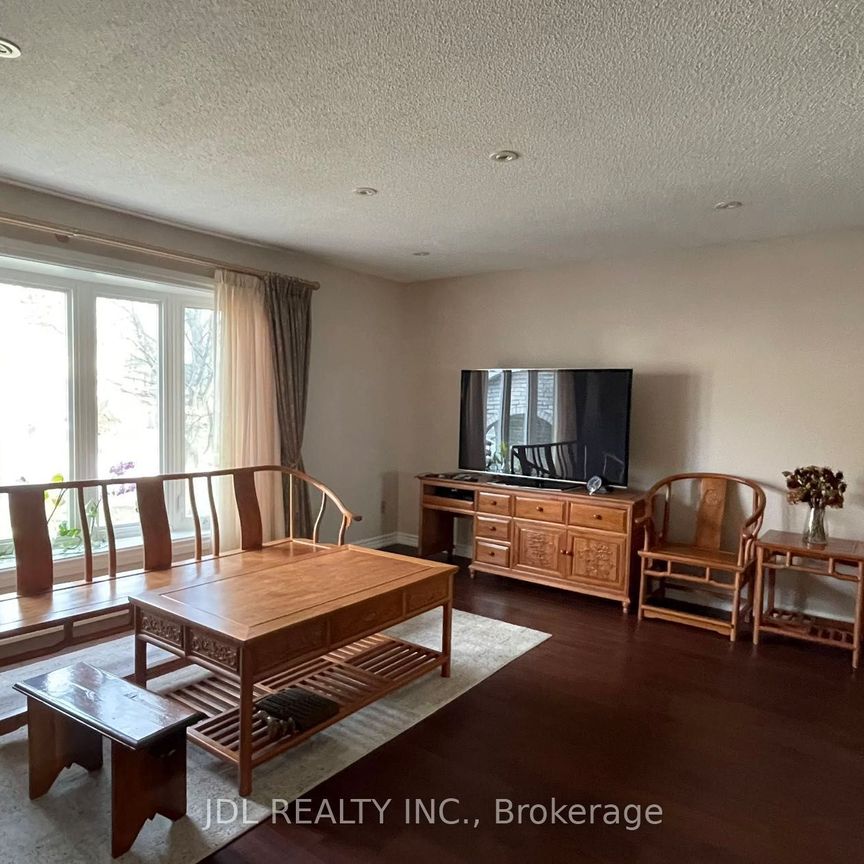 For Lease - 39 Bakerdale Road Unit# ROOM A, Markham, Ontario - Photo 1