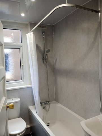 3 Bed Terraced House, Stanley Park Avenue South, L4 - Photo 2