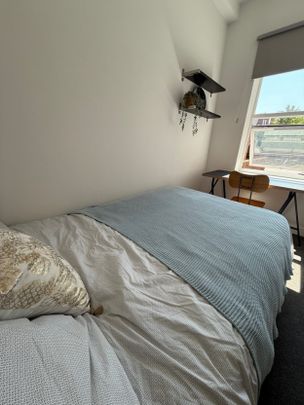 4 bed Apartment for Rent - Photo 1