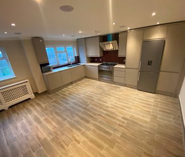 Room in a Shared House, Downs Road, LU1 - Photo 6