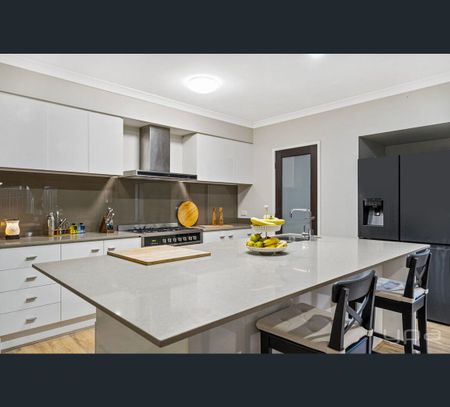 443 Gainsborough Drive, Pimpama, Qld 4209 - Photo 2