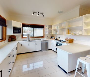 8 Park Street, Belmont North NSW 2280 - Photo 6