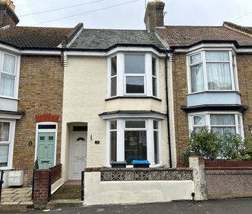 3 bedroom terraced house to rent - Photo 5