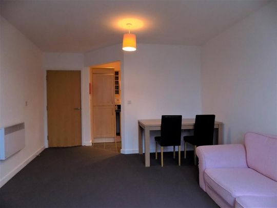 2 bedroom apartment to rent - Photo 1