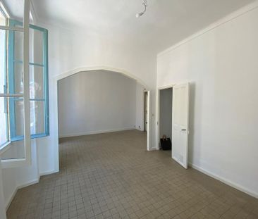 Location Appartement 3 pièces 74m² NICE 06000 - Photo 3