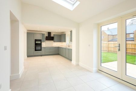 3 bedroom detached house to rent - Photo 2