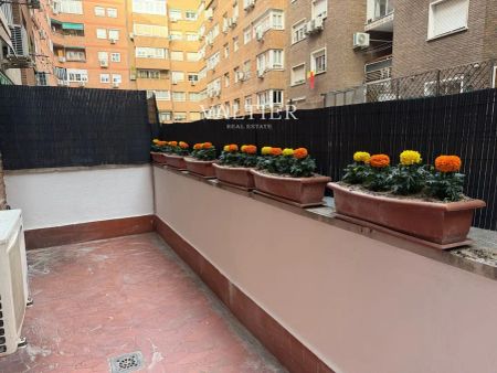 Piso de alquiler en De Clara del Rey,, Prosperidad - Photo 3