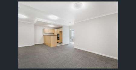 Modern 1 Bedroom Unit in the Heart of Liverpool - Photo 3