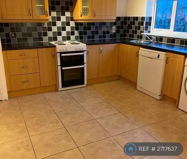 3 bedroom terraced house to rent - Photo 4