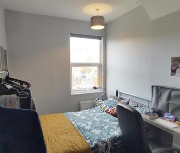 4 bedroom terraced house to rent - Photo 6
