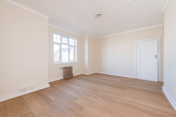 Belsize Grove, - Photo 1