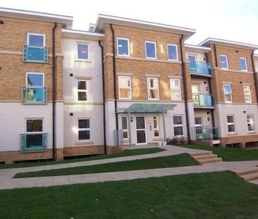 Leatherhead, KT22 - Photo 1