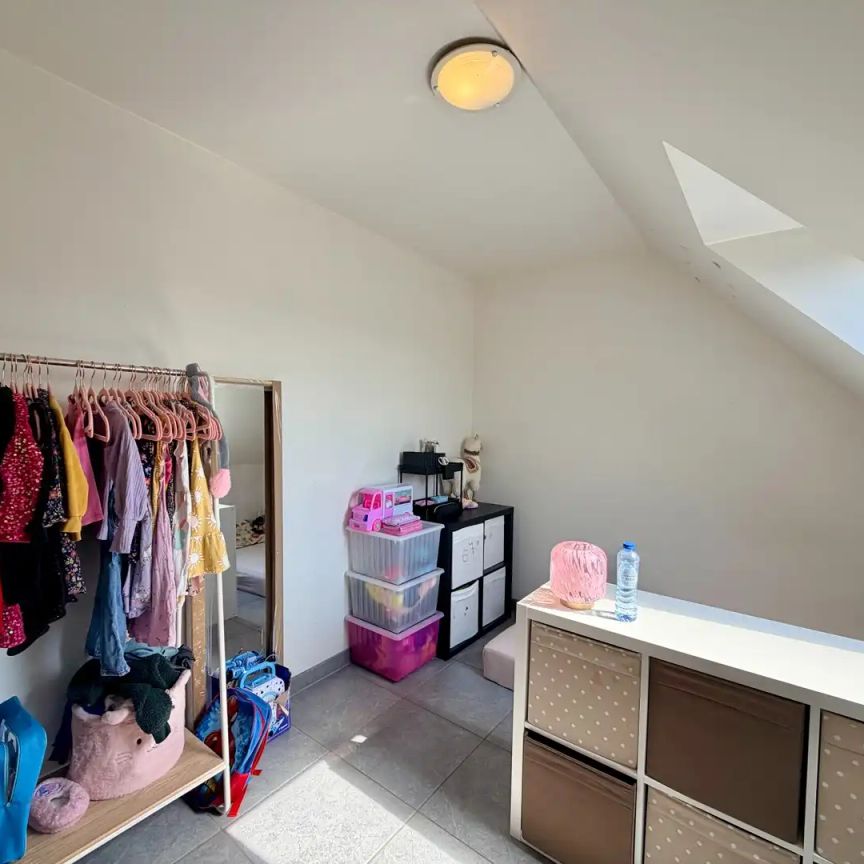 Instapklaar 1-slaapkamerappartement binnen de ring van Tielt! - Foto 1