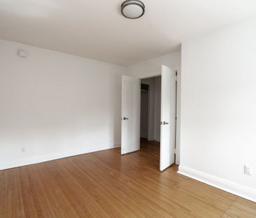 28 Balmoral Ave. - Photo 6