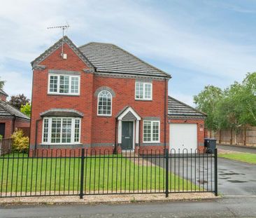 4 bedroom detached house to rent - Photo 2