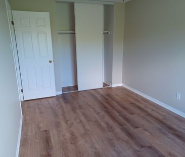 For Lease - 37 Banchory Crescent, Kanata, Ontario - Photo 4