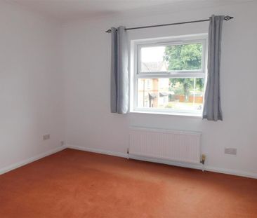 2 bedroom end of terrace house to rent - Photo 6