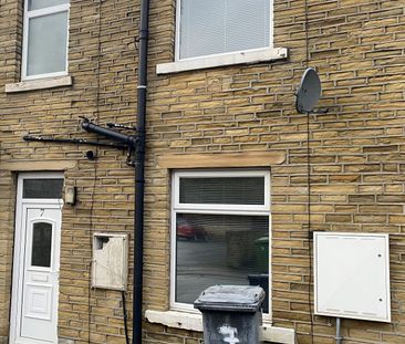 TWO BEDROOM TERRACED HOUSE - Photo 5