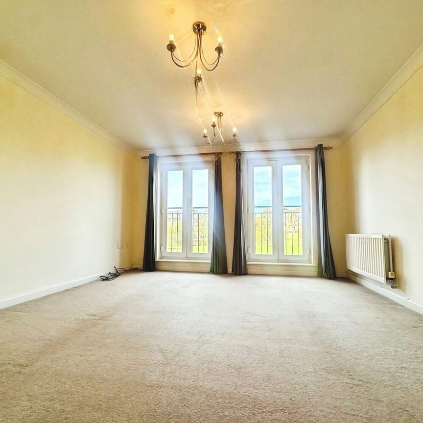 Detached house to rent on - Photo 1